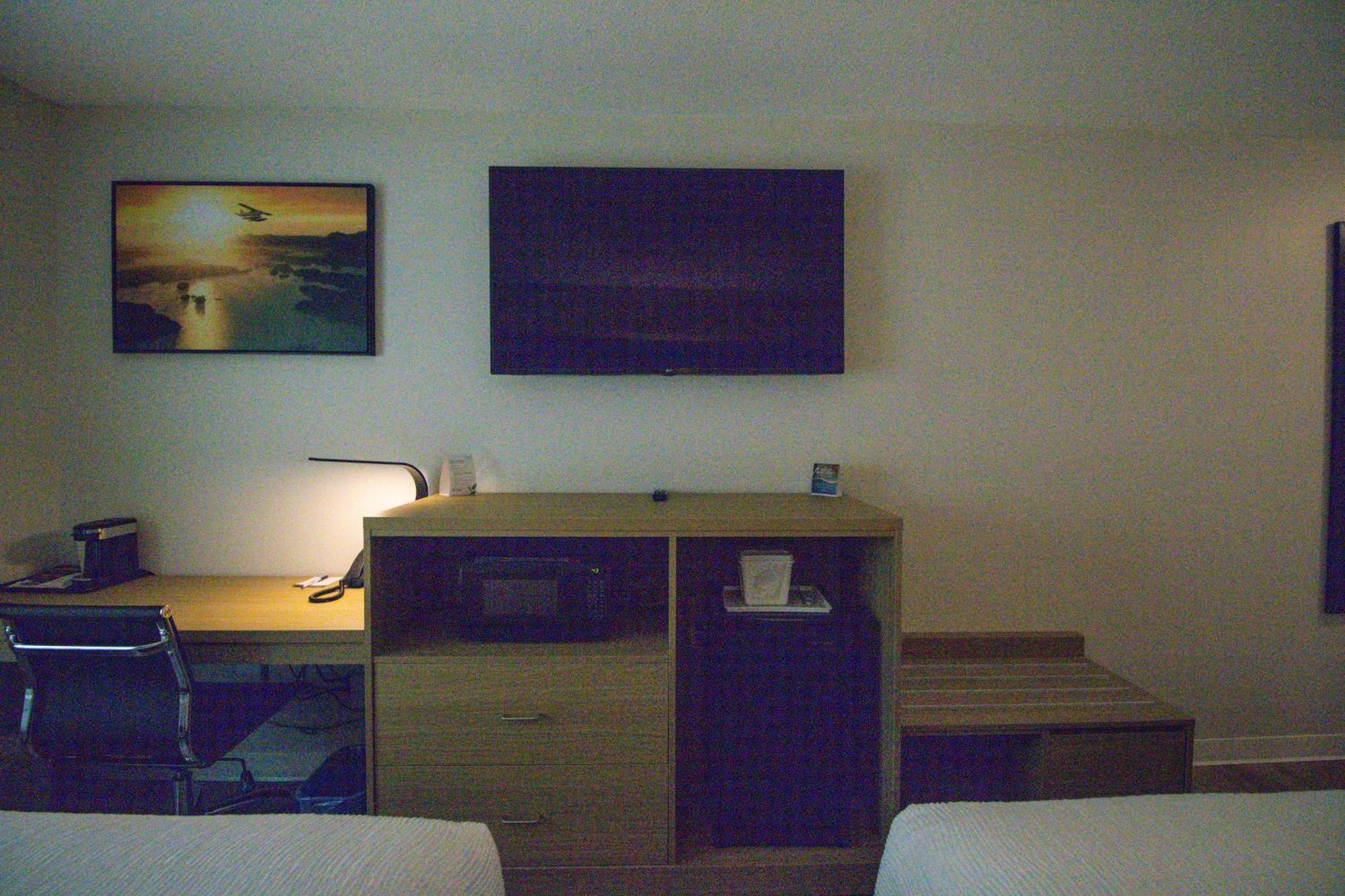 Baymont By Wyndham Gold River מראה חיצוני תמונה
