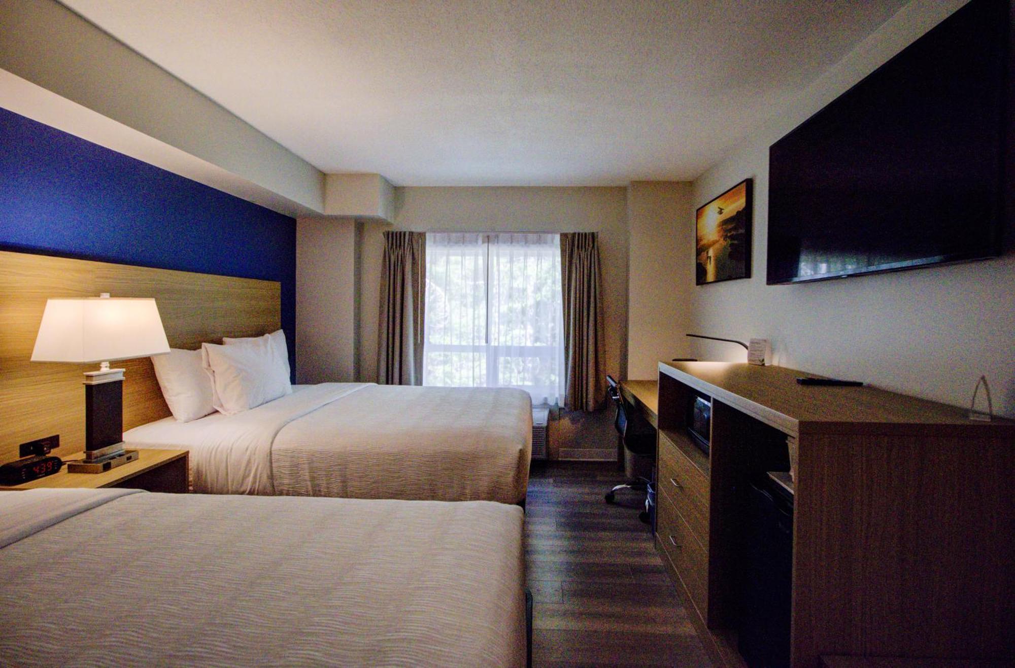Baymont By Wyndham Gold River מראה חיצוני תמונה