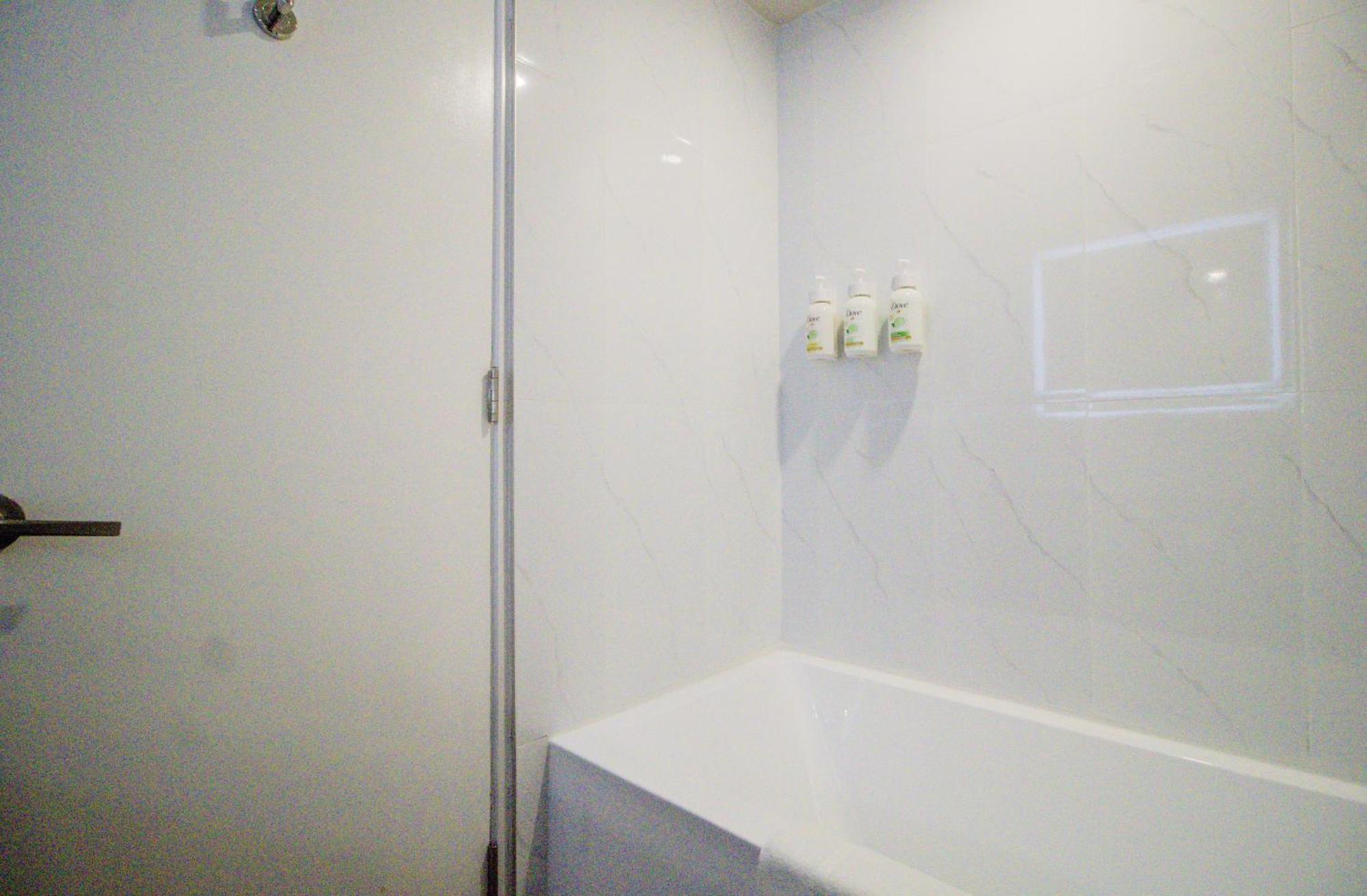 Baymont By Wyndham Gold River מראה חיצוני תמונה